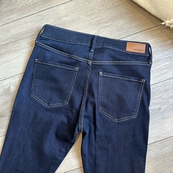 Express Jeans - Dark Wash - Skinny Mid Rise Size 6L - Picture 3 of 5